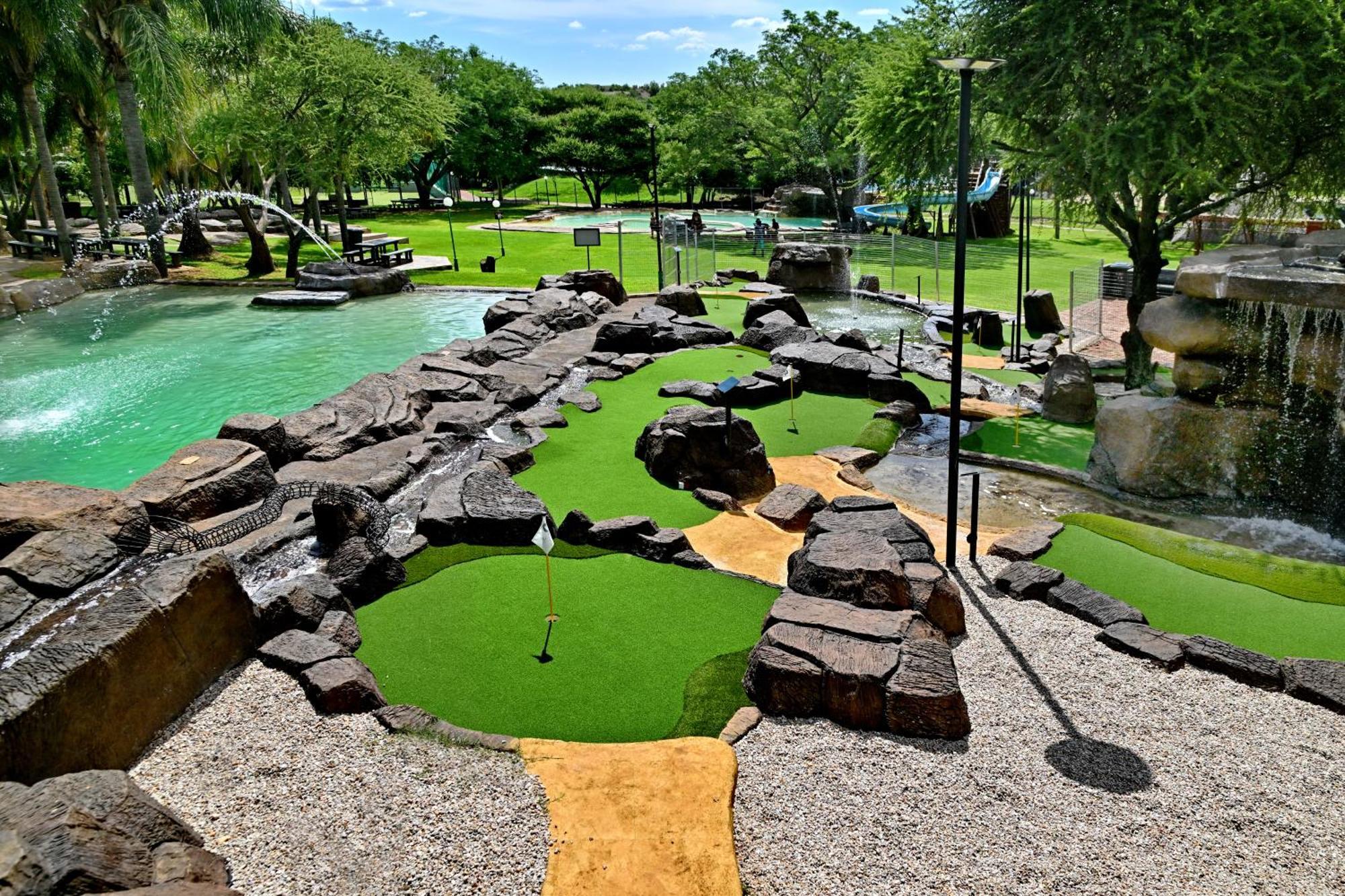 Seasons Golf, Leisure, Spa Хартбиспурт Экстерьер фото